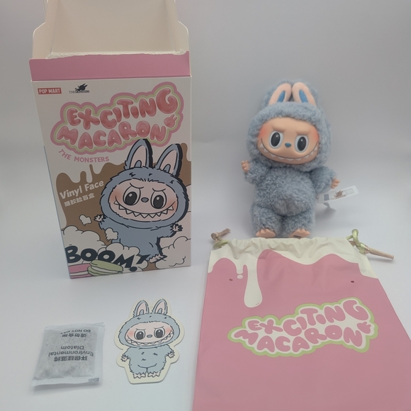 Exciting Macaron - Sea Salt Coconut - Labubu Pop Mart Blue - Picture 1 of 13